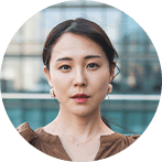 女性
